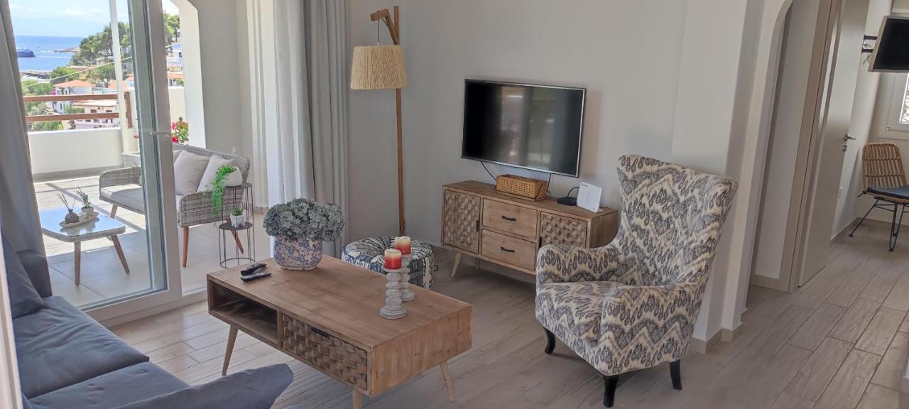 Aegean Suites Votsi  Extérieur photo