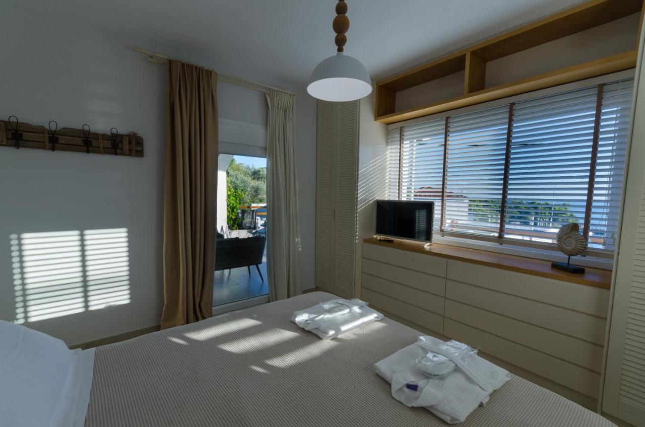 Aegean Suites Votsi  Extérieur photo