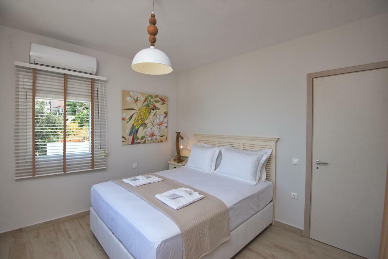 Aegean Suites Votsi  Extérieur photo